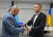 Від Шостки до Есмані: Олексій Романько вручив почесні відзнаки лідерам громад Сумщини Від Шостки до Есмані: Олексій Романько вручив почесні відзнаки лідерам громад Сумщини