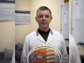 Ліки для душі: Володимир Поцелуєв закликав сумчан подарувати книги для бібліотеки лікарні Святого Пантелеймона Ліки для душі: Володимир Поцелуєв закликав сумчан подарувати книги для бібліотеки лікарні Святого Пантелеймона