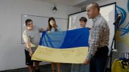 Сила єдності: Олексій Романько підтримав шосткинську волонтерку, яка зібрала мільйон для ЗСУ, та вручив обласну відзнаку захисниці